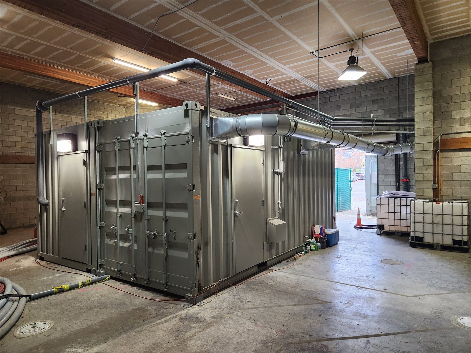 RDPE9000 — exterior warehouse